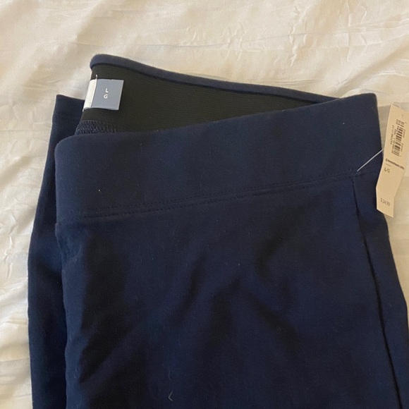 Old Navy Women's Leggings - Navy and Charcoal size Large NWT 2 pairs for $22 - Picture 3 of 3